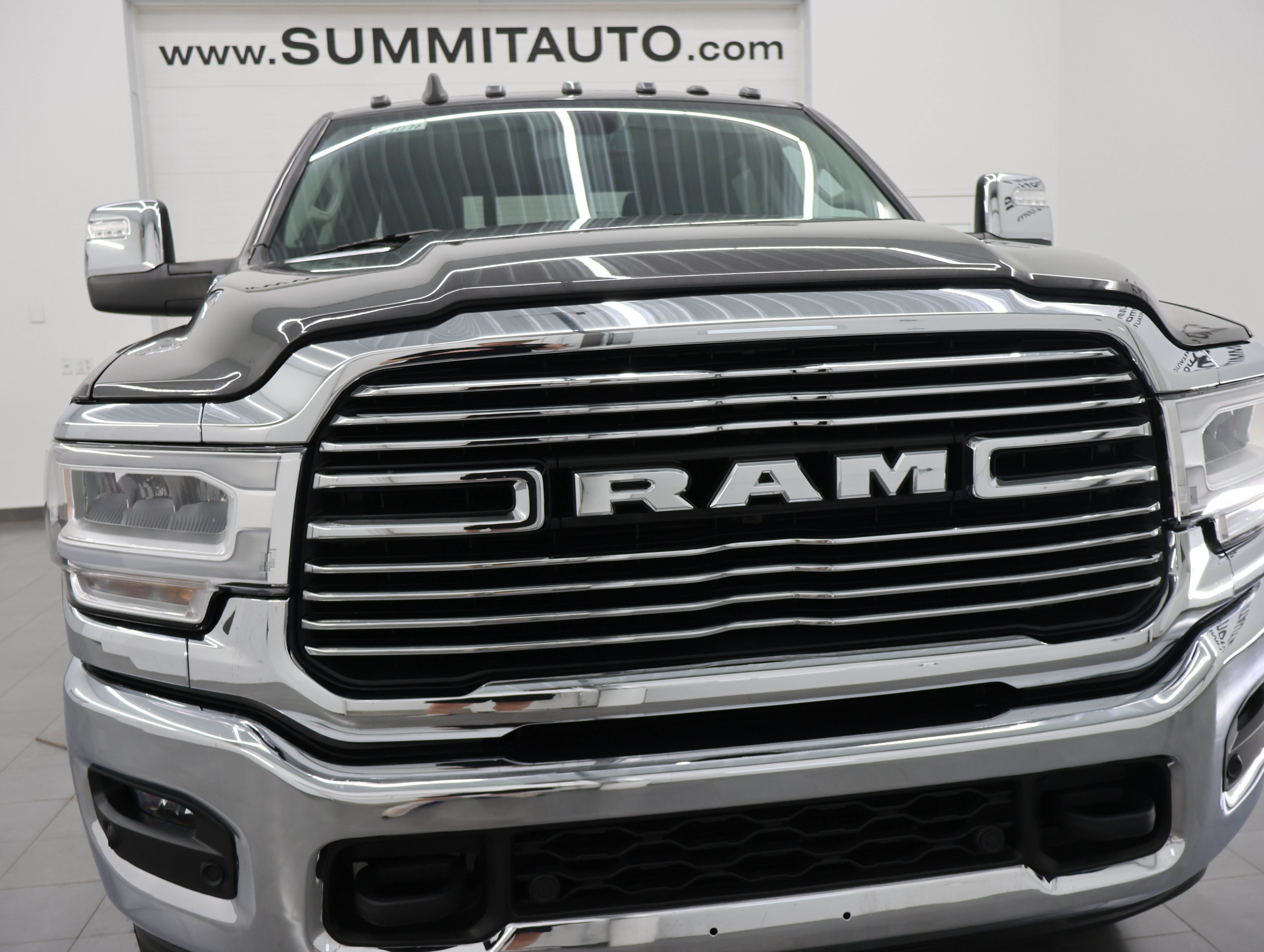 Used 2023 RAM 2500 Laramie AWD/4WD image 22