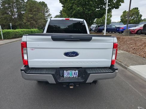 Used 2018 Ford F250 XLT AWD/4WD image 4