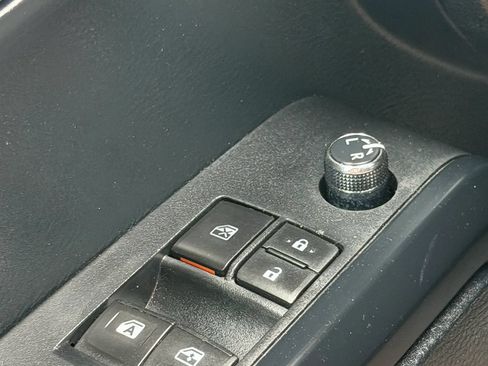 Used 2016 Toyota Tacoma SR RWD image 23