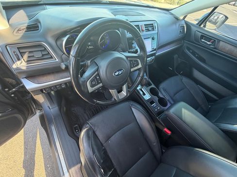 Used 2017 Subaru Outback 2.5i Limited AWD/4WD image 14