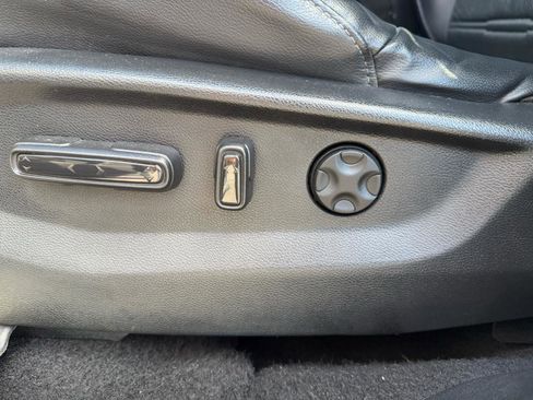 Used 2020 Honda CR-V EX-L image 12