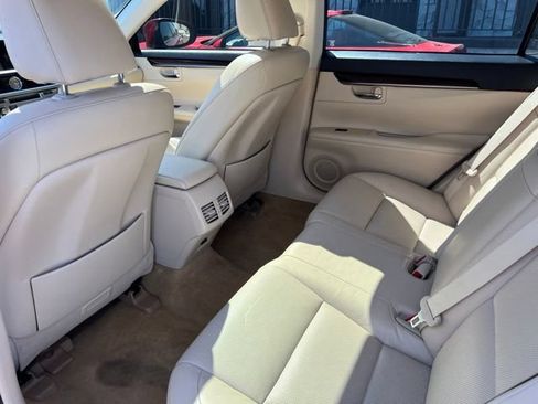 Used 2013 Lexus ES 350 w/ Luxury Pkg FWD image 25