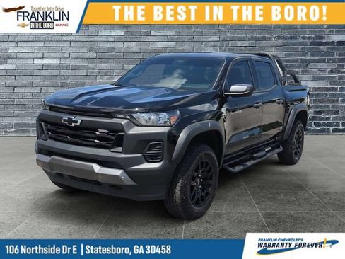 Used 2025 Chevrolet Colorado Trail Boss AWD/4WD image 1