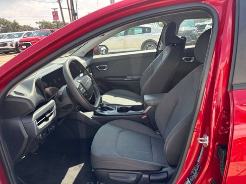 Used 2025 Kia K4 FWD image 25