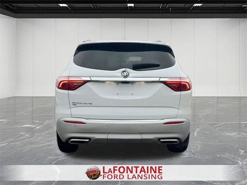 Used 2024 Buick Enclave Premium image 4