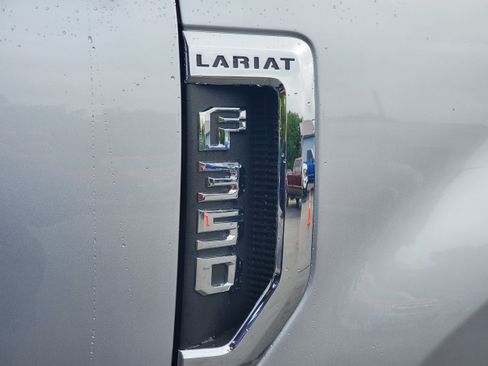 Used 2022 Ford F350 Lariat w/ Chrome Package AWD/4WD image 8