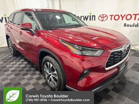 New 2026 Toyota Highlander XLE AWD/4WD image 1