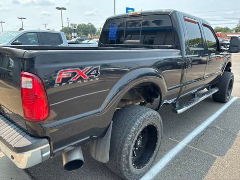 Used 2012 Ford F250 Lariat w/ Lariat Ultimate Pkg AWD/4WD image 4