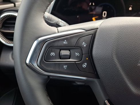 Used 2026 Chevrolet Trax ACTIV image 21