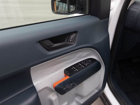 Used 2022 Ford Maverick XLT image 10