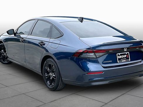 Used 2025 Honda Accord SE image 12