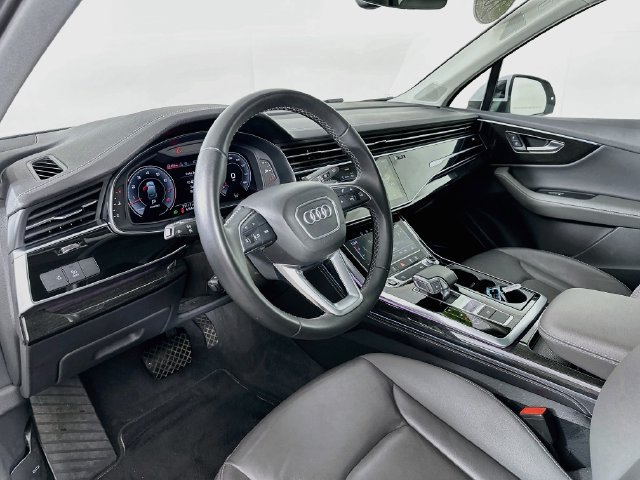 Used 2025 Audi Q7 3.0T Premium Plus AWD/4WD image 21
