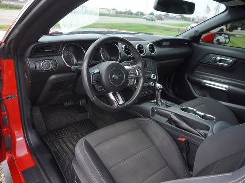 Used 2016 Ford Mustang Coupe w/ Equipment Group 051A RWD image 20