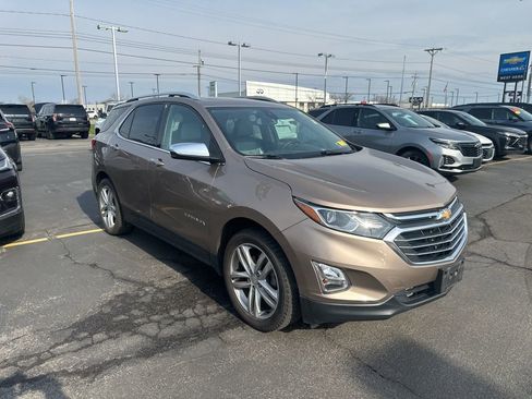 Used 2018 Chevrolet Equinox Premier image 1