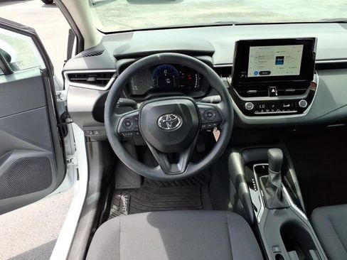 Used 2026 Toyota Corolla LE FWD image 11