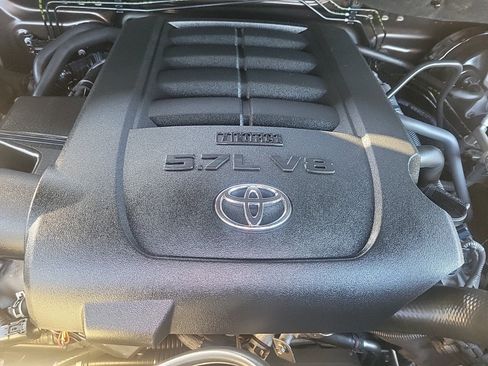 Used 2018 Toyota Tundra Limited w/ TRD Off Road Package image 36
