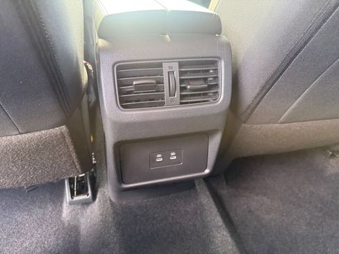 Used 2026 Nissan Rogue SV FWD image 24