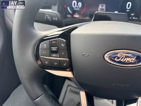 New 2026 Ford Explorer Platinum RWD image 38
