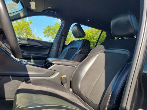 Used 2023 Jeep Grand Cherokee L Laredo image 23