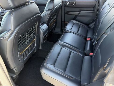 Used 2024 Ford Bronco Badlands AWD/4WD image 18