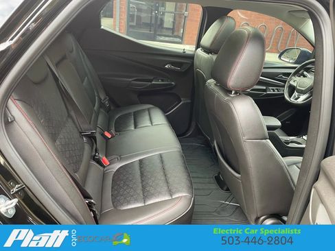 Used 2023 Chevrolet Bolt EUV Premier w/ Sun & Sound Package image 43