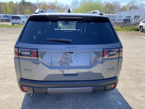 New 2026 Jeep Cherokee Laredo AWD/4WD image 4