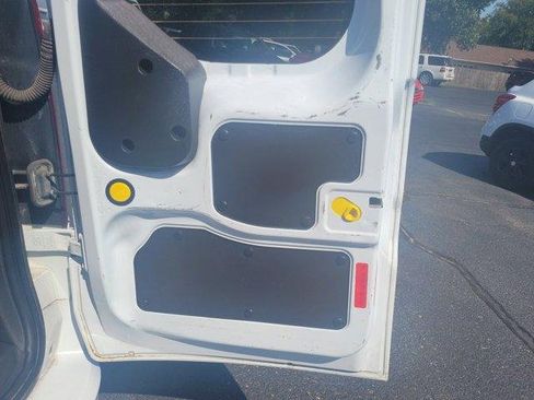 Used 2017 Ford Transit Connect XLT image 9