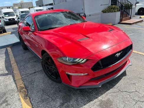 Used 2020 Ford Mustang GT RWD image 3