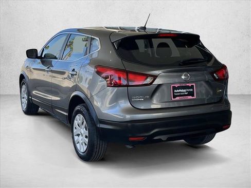 Used 2019 Nissan Rogue Sport S image 3