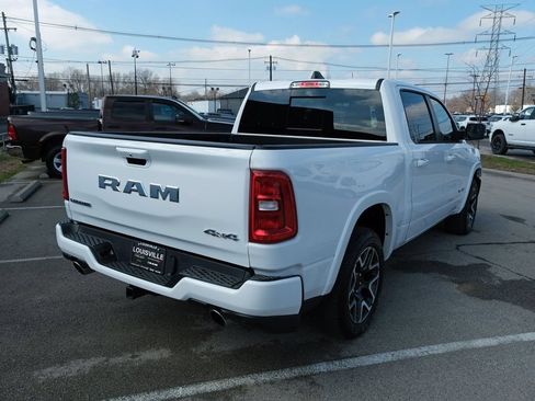 Used 2025 RAM 1500 Laramie w/ Sport Appearance Package AWD/4WD image 7