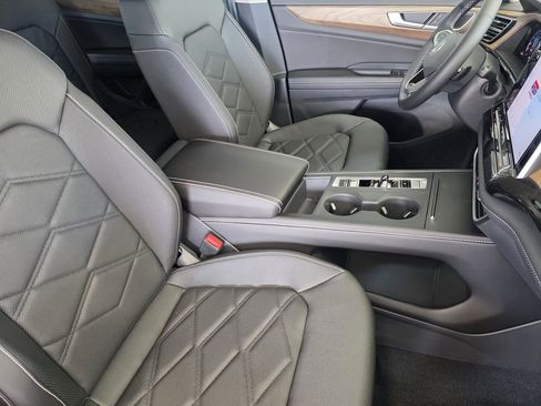 New 2026 Volkswagen Atlas SE FWD image 10