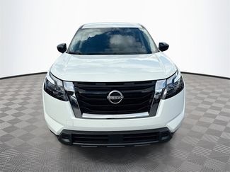Used 2024 Nissan Pathfinder S video 2