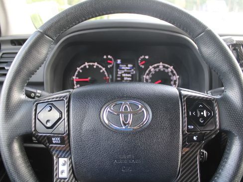 Used 2022 Toyota 4Runner SR5 Premium AWD/4WD image 26