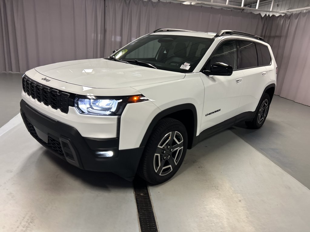 Used 2026 Jeep Cherokee Limited AWD/4WD image 3