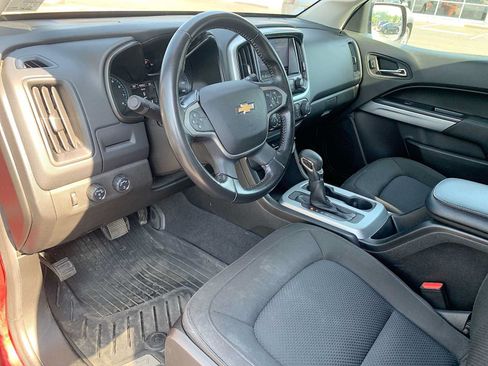 Used 2022 Chevrolet Colorado LT w/ LT Convenience Package AWD/4WD image 10