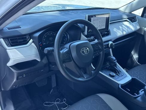 Used 2025 Toyota RAV4 XLE w/ Convenience Package AWD/4WD image 12