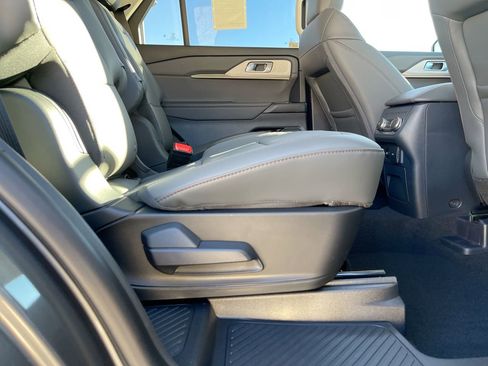 New 2026 Ford Explorer Active w/ Active Comfort Package image 25