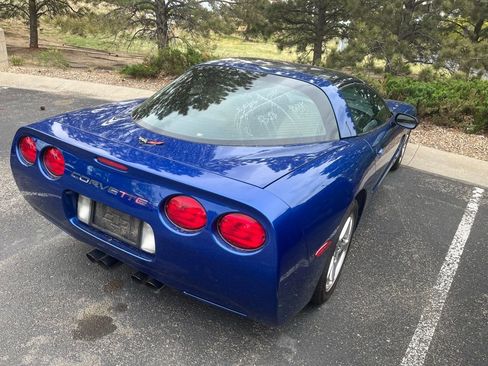 Used 2002 Chevrolet Corvette Coupe w/ Preferred Equipment Group2 RWD image 5