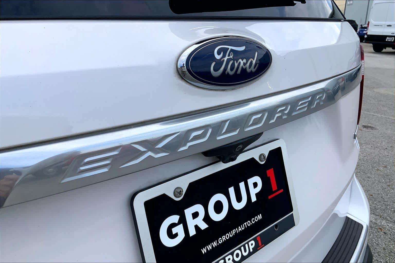 Used 2019 Ford Explorer Platinum AWD/4WD image 30
