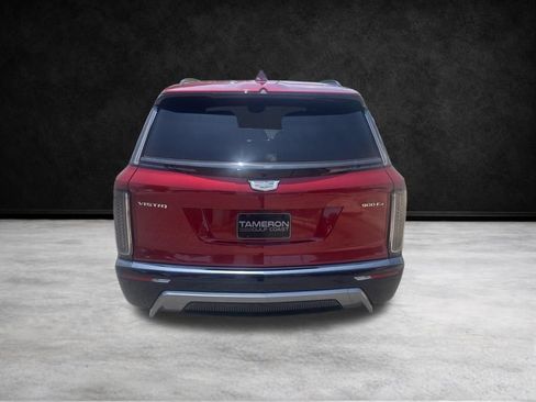 Used 2026 Cadillac Vistiq Sport AWD/4WD image 8