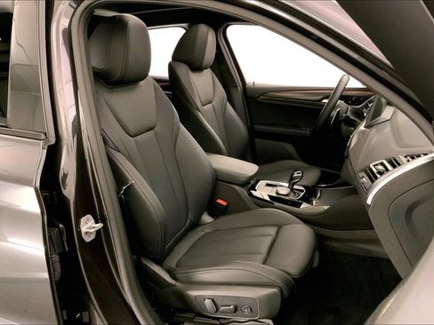 Used 2024 BMW X4 xDrive30i w/ Premium Package AWD/4WD image 6