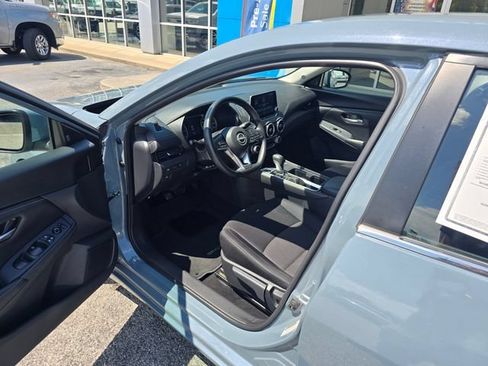 Used 2024 Nissan Sentra SV FWD image 10