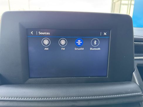 Used 2023 Chevrolet Suburban LS image 24