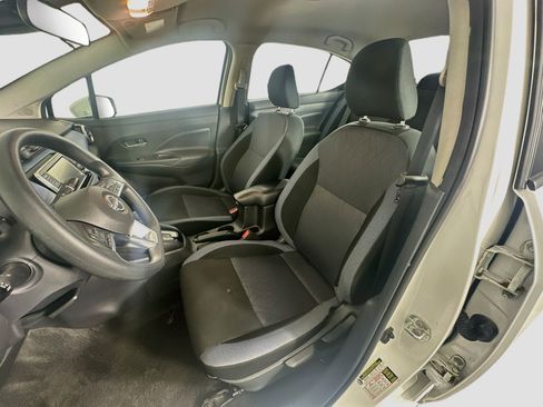 Used 2025 Nissan Versa SV FWD image 13