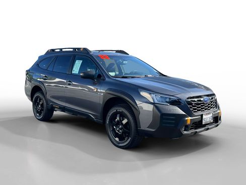 Used 2022 Subaru Outback Wilderness AWD/4WD image 7