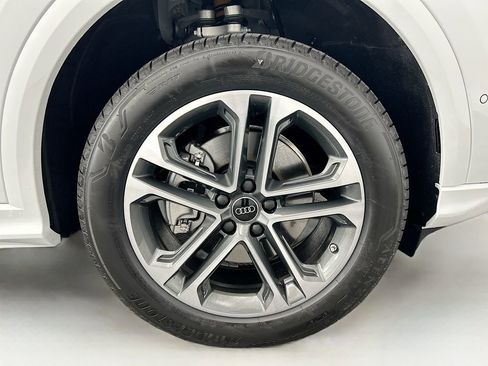 Used 2025 Audi Q5 Premium Plus w/ Premium Plus AWD/4WD image 32