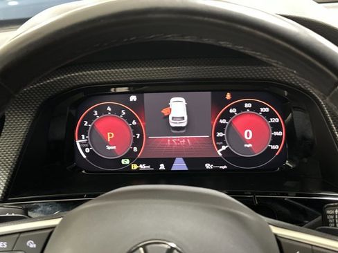 Certified 2024 Volkswagen Atlas Cross Sport SEL R-Line image 29