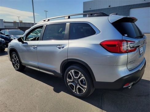 New 2025 Subaru Ascent Limited w/ Popular Package #2 image 4