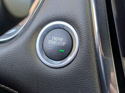 Used 2023 Chevrolet Traverse Premier image 34