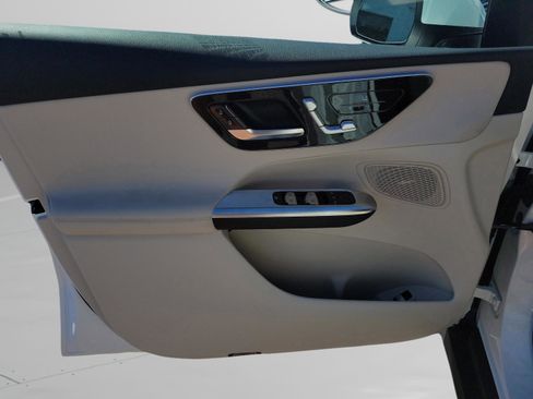 Certified 2026 Mercedes-Benz GLC 300 image 21